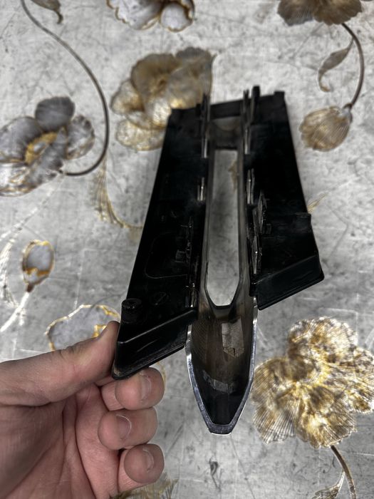 Grilă bară mercedes slk.