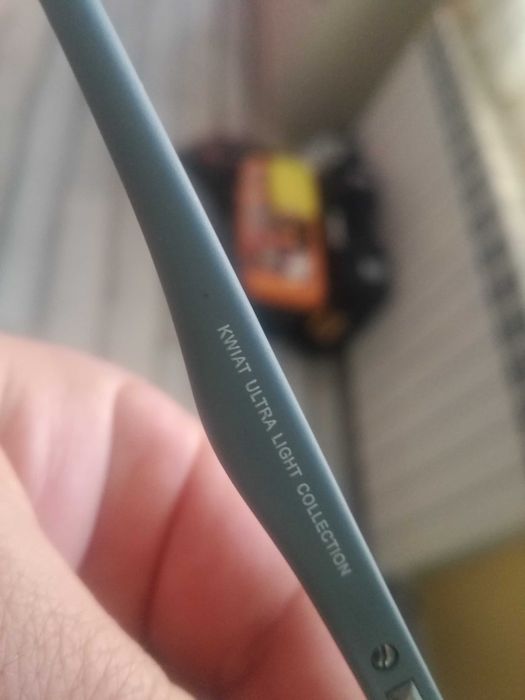 Продавам Диоптрични очила-0,5 и на двете -KWIAT