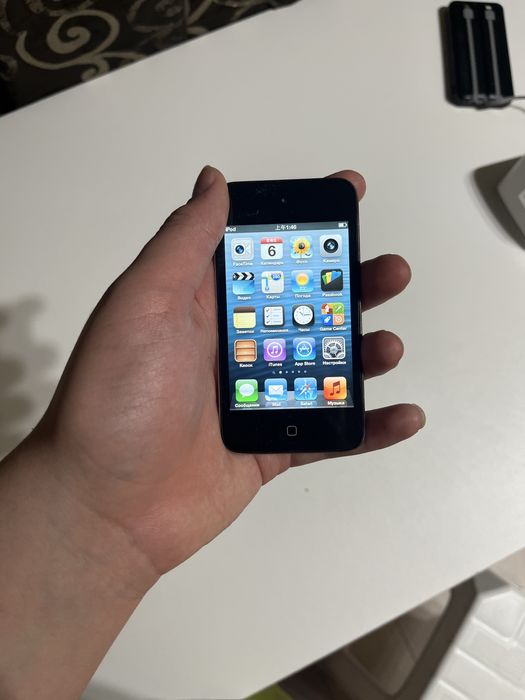 Ipod Touch 4 8Gb в хорошем состояние