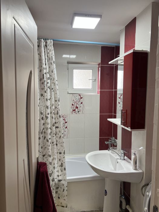 Inchiriez apartament 2 camere