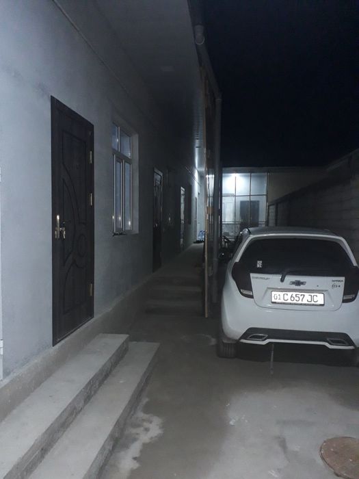 Срочно келес кук теракда улугбек кучасида янги курилган уй сотилади
