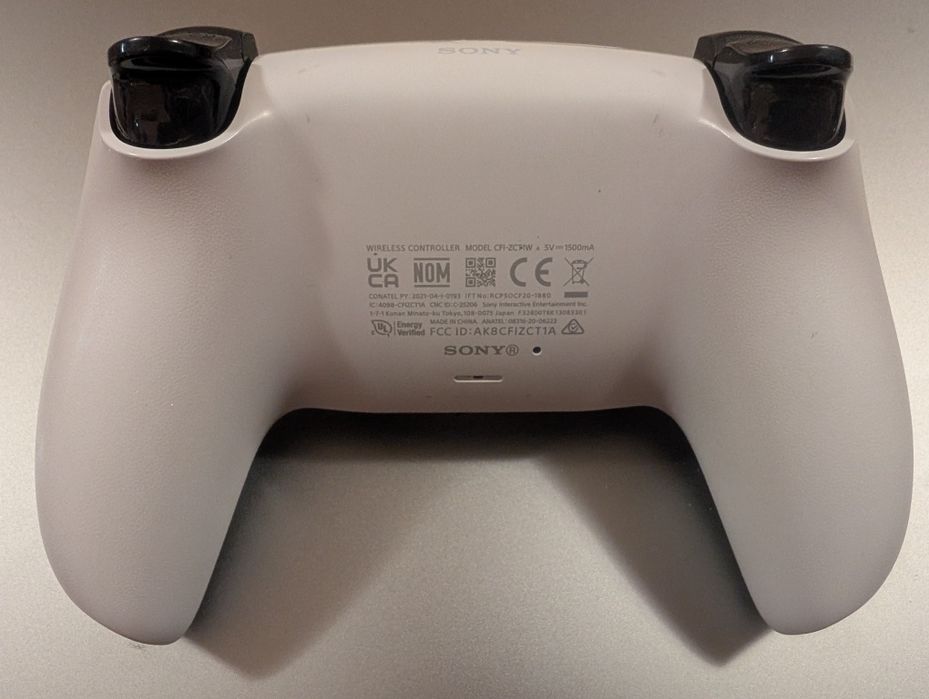 DualSense, проблемен ляв стик