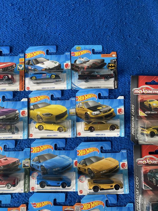 Колекционерски колички Hot wheels и Majorette