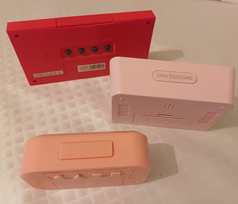 Часы настольные, электронные, с будильником Miniso.