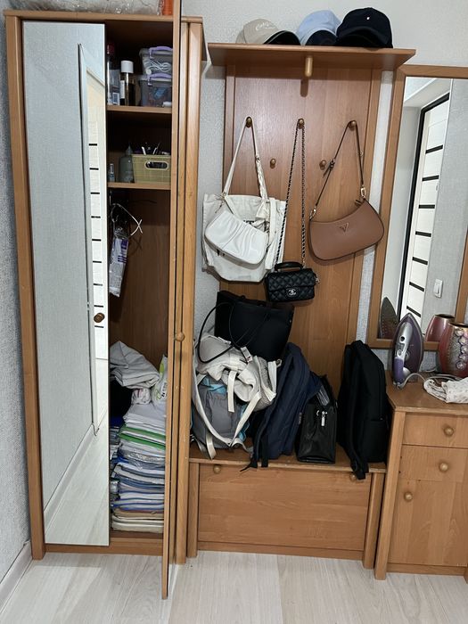Шкаф для прихожей