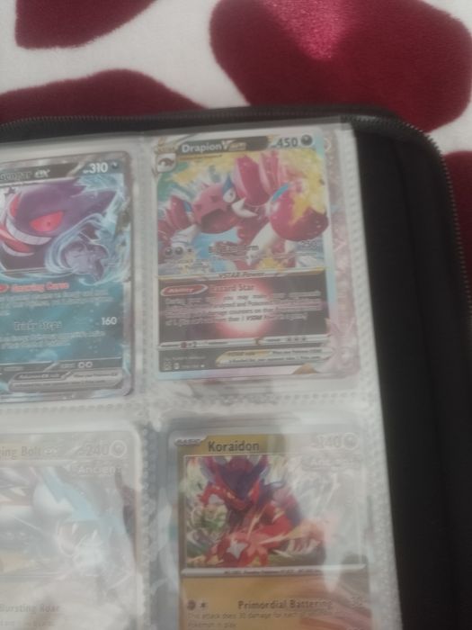 Pokemoni se vinde cu tot cu albumul