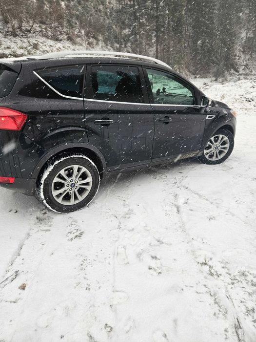 Se vinde  Ford kuga