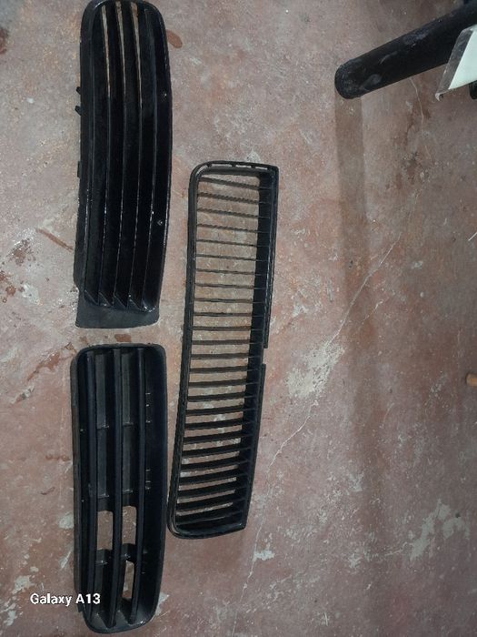 Продам три решетки