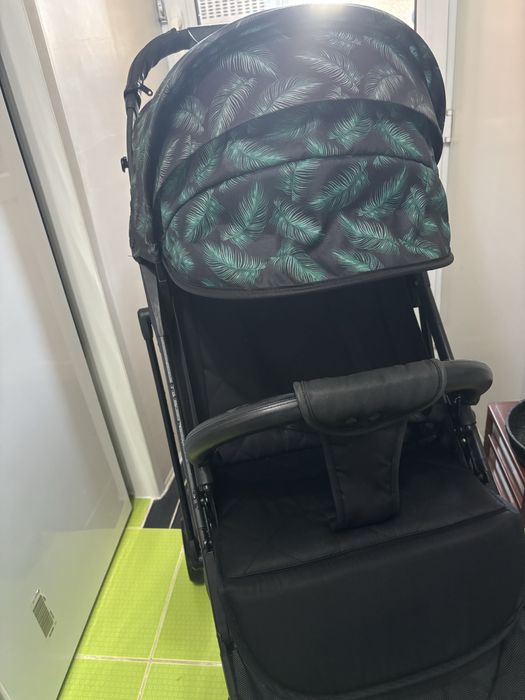 Продам летнию коляску