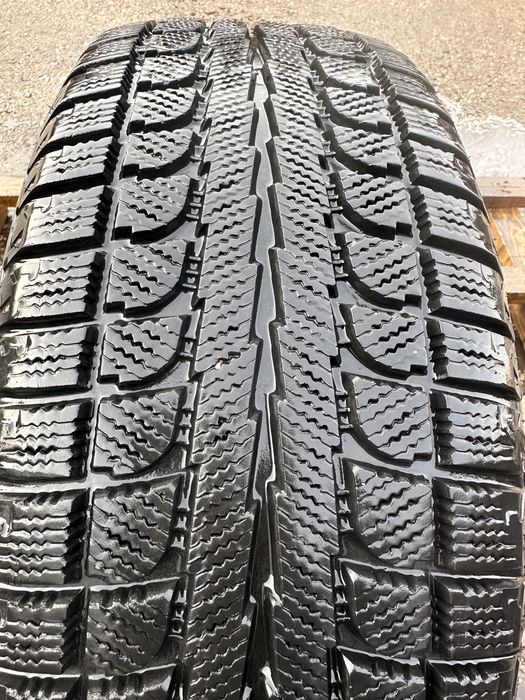 Rezerva Mercedes Sprinter 235 65 16 c cu anvelopa de iarna