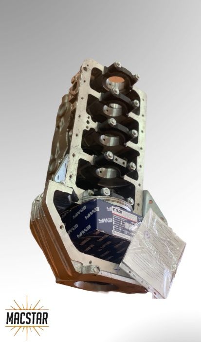 Блок цилиндров с поршнями на Газель