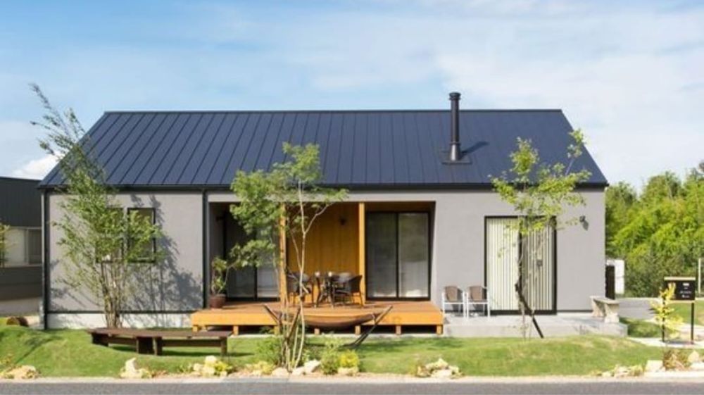 Confecționez case modulare pe structura metalica