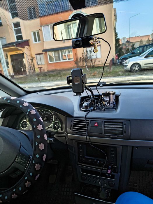 Vând Opel Meriva an 2005. Motor 1.7