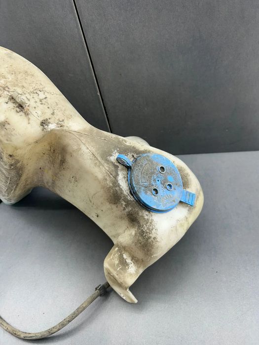 Vas lichid parbriz 9018690020 Volkswagen VW LT35 2.5 TDi MT (109 hp)