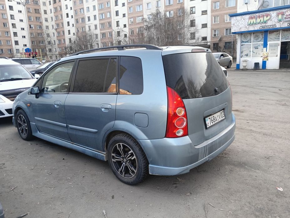 Продам Мазду Премаси