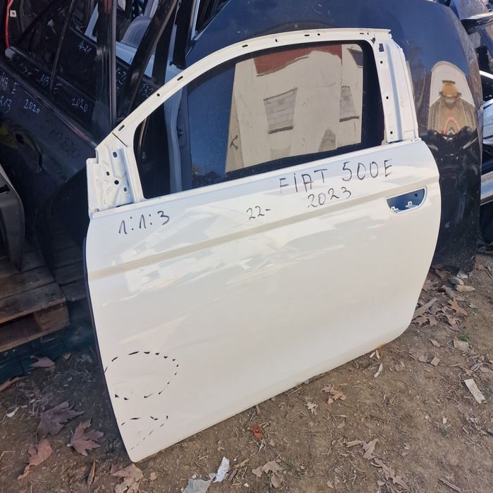 Fiat 500 E 2023 след 2022 предна лява врата