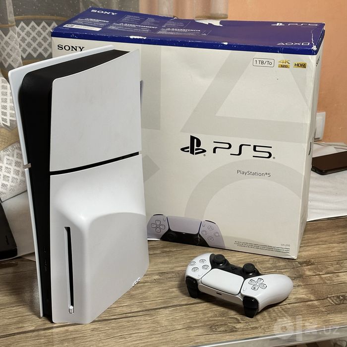 Playstation 5 slim 1tb yili2026