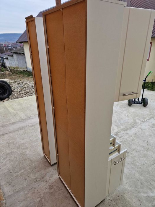 Dulapuri pentru baie