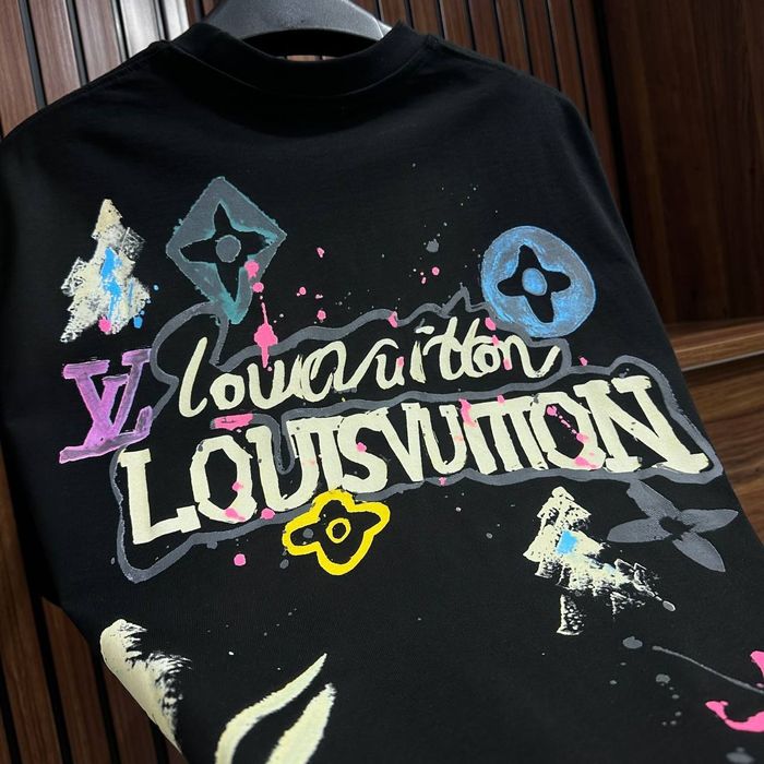 Мъжки тениски различни модели