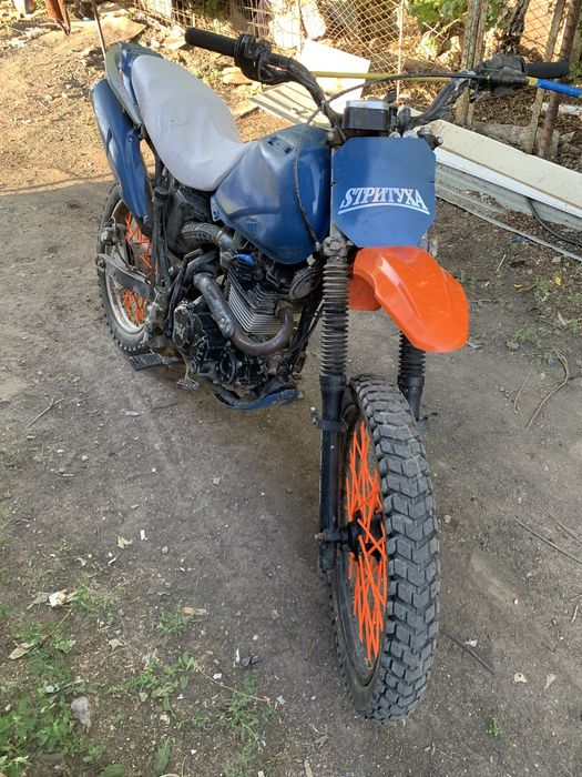 Продам эндуро 250 кубов