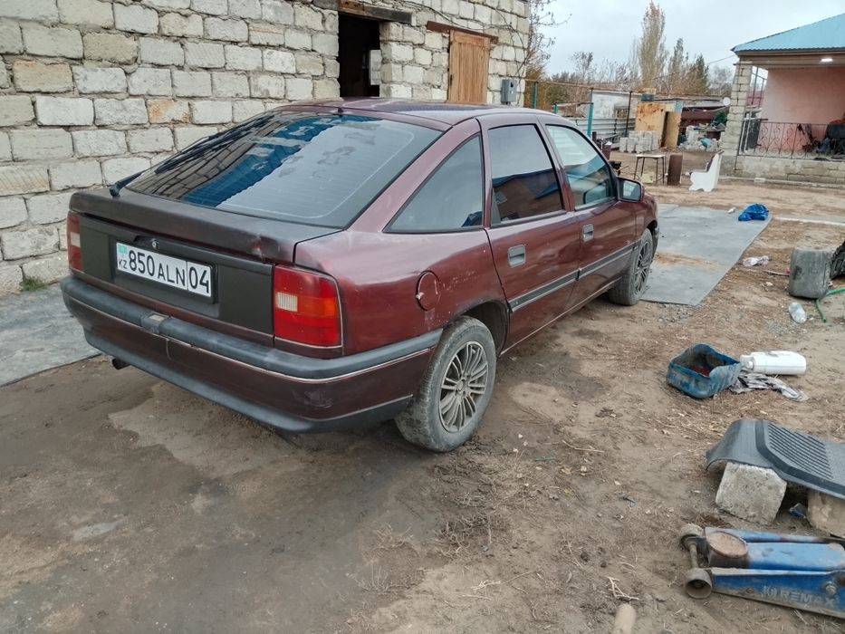 Опель вектра а 1992 об 2.0