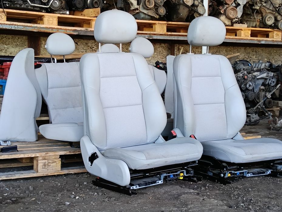 Седалки Mercedes W203 Комби Фейслифт Полукожа, Електрически, Подгрев + Кори