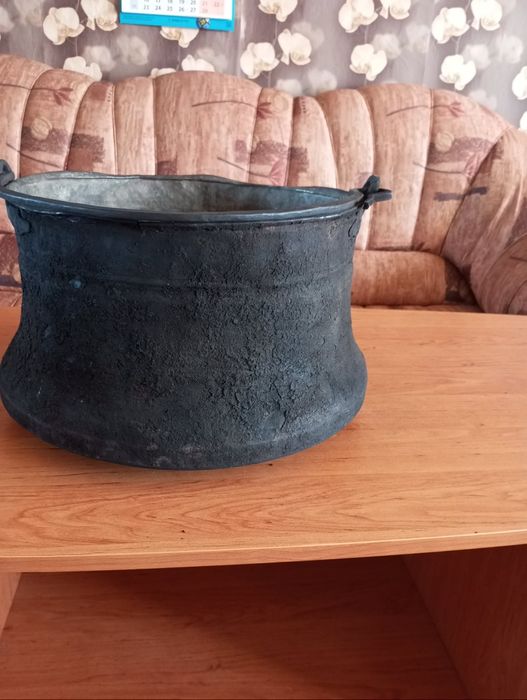 Продавам бакърен котел