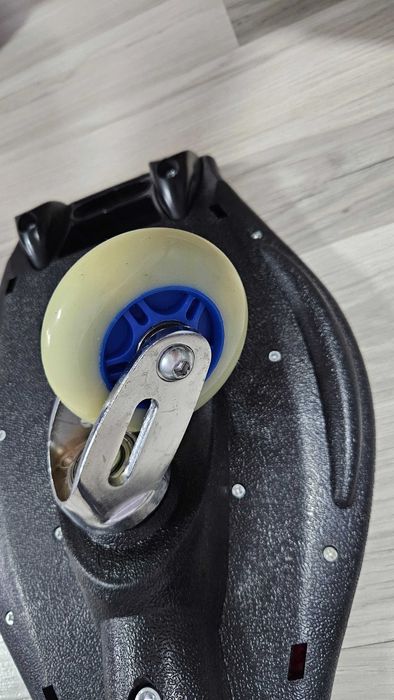 Скейтборд с 2 колела, Уейвборд, За трикове, въртящи се колела на 360°