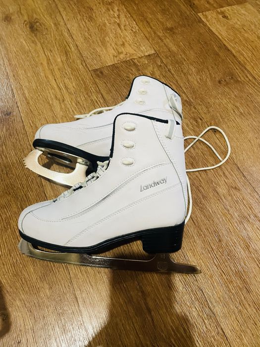 Коньки фигурные