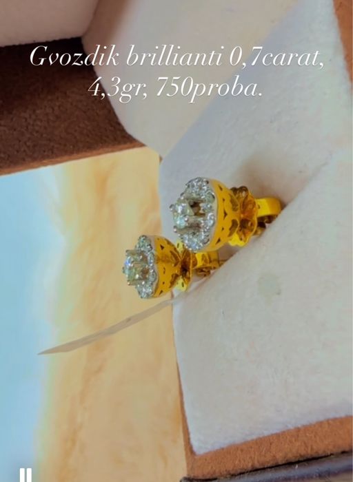 Элегантный гвоздик с бриллиантами 0,7carat 750proba, 4,3gr.