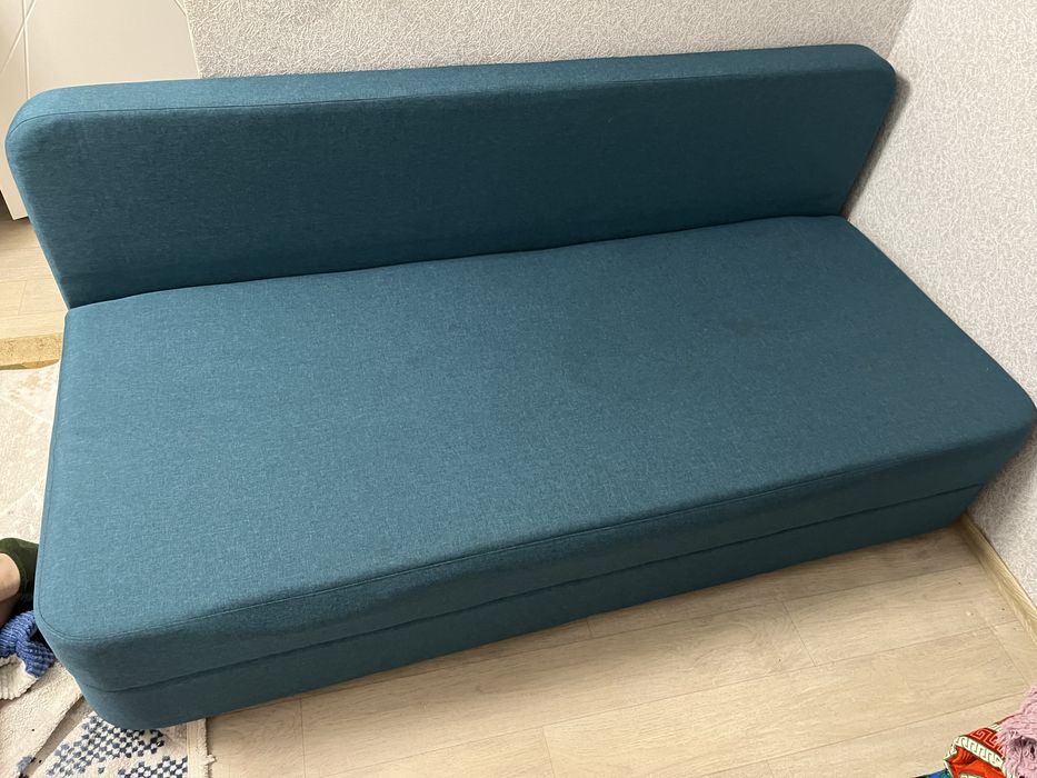 Диван в хорошем состоянии