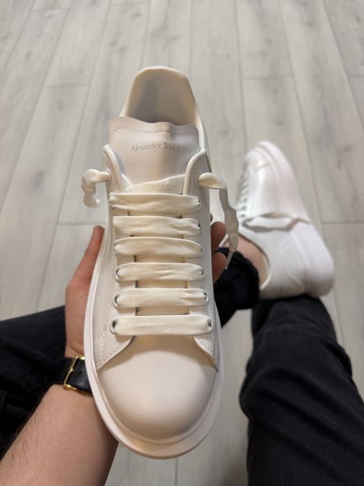 Adidasi Barbati Alexander Mcqueen Full Alb!