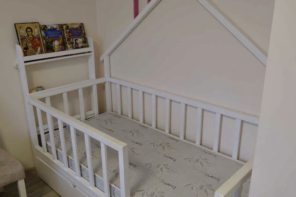 Детско легло Монтесори