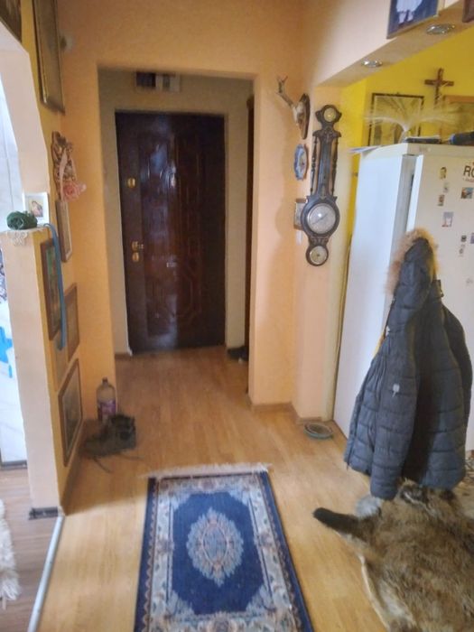 Apartament 5 camere, 2 bai