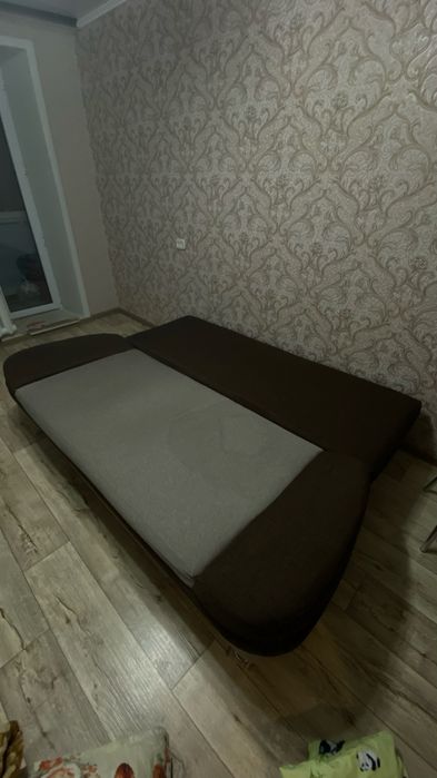 Продам диван     .