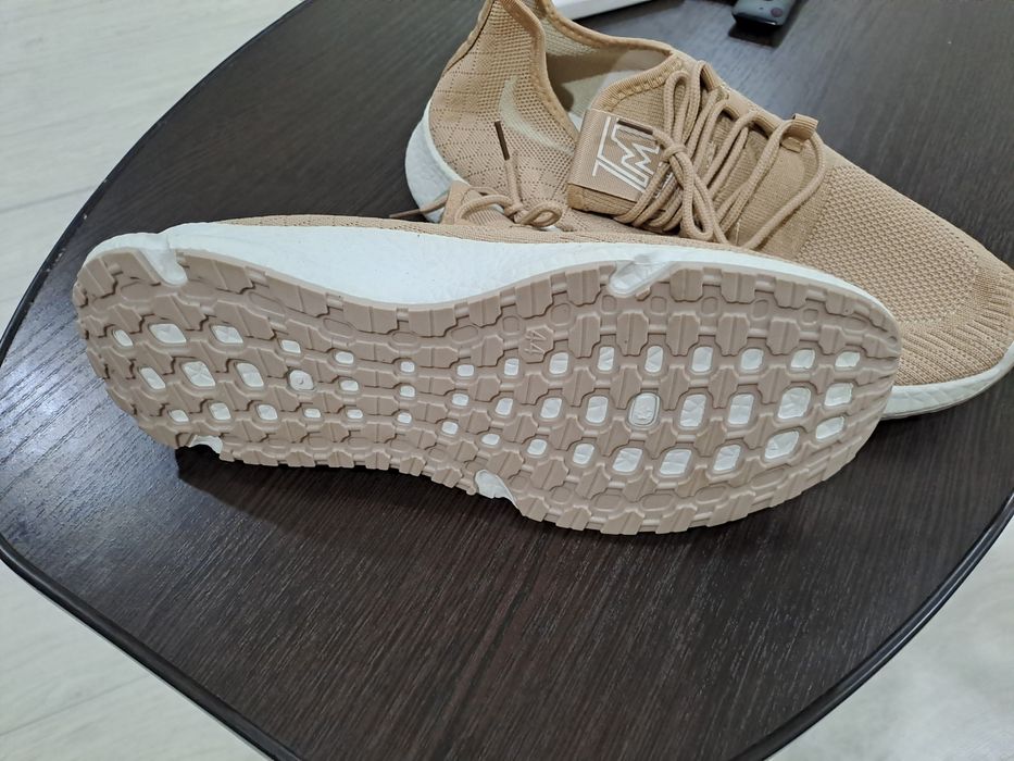 Продам новые красотки 44 размер