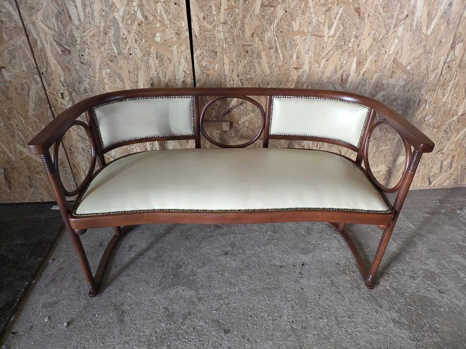 Set de Colecție Recondiționat: Banchetă, 2 Scaune și Taburet – Stil Secession/Art Nouveau