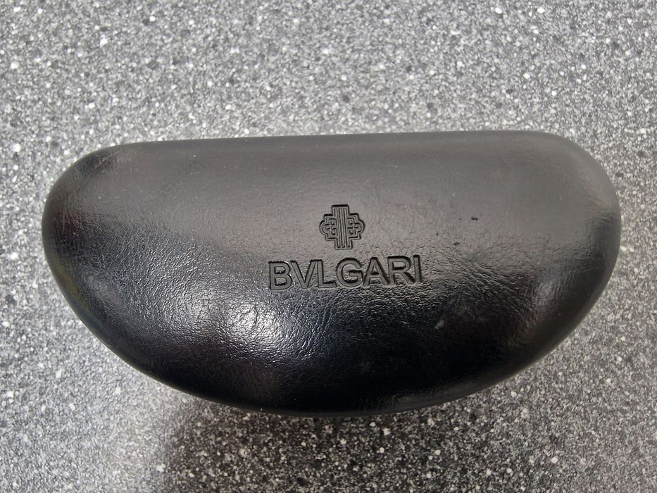 Продам очки солнцезащитные "BVLGARI"щитные.