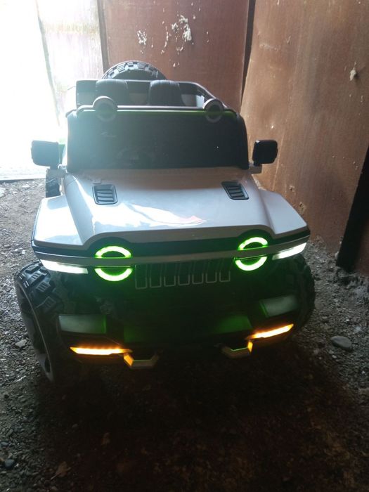 Детские электромобиль