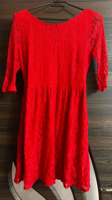 Дамски елегантни рокли