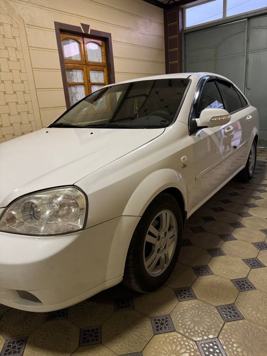 Chevrolet Lacetti / Gentra 2010