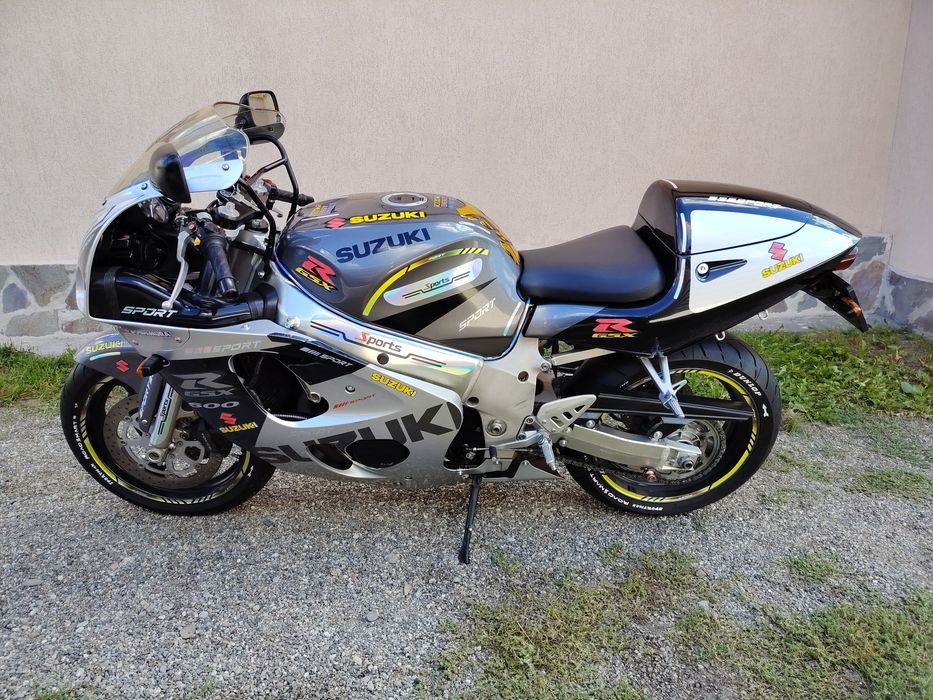 SUZUKI gsxr 600 ! IMPECABIL ! ca NOU