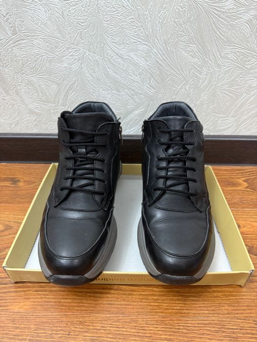 Ботинки зимние новые размер 41