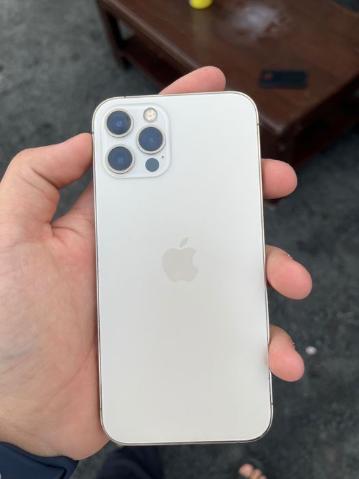 IPhone 12 про гарантией
