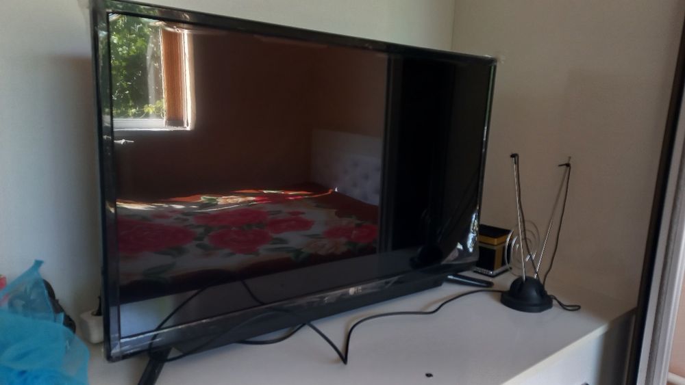 Продается телевизор LG.