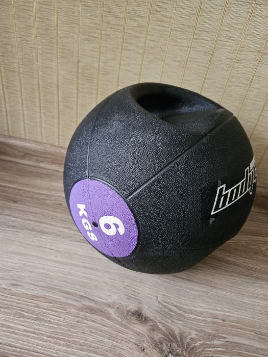 Продам медбол для фитнеса