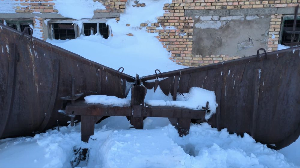 Продаю угольник на К701