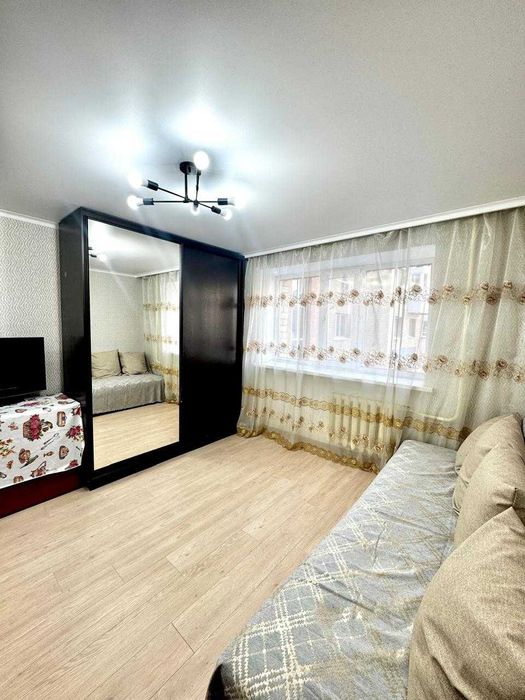 1- к р-он Встреча продам