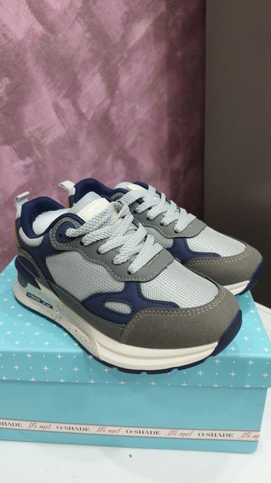 Новые кросовки 34р