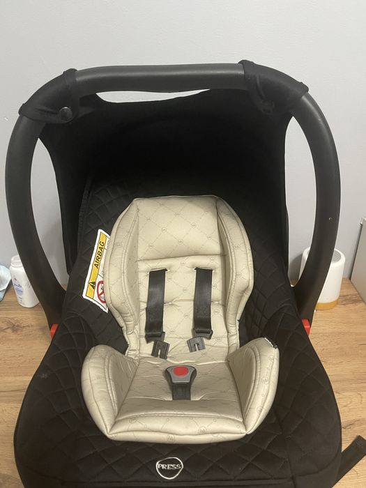 Продам автолюльку 0+